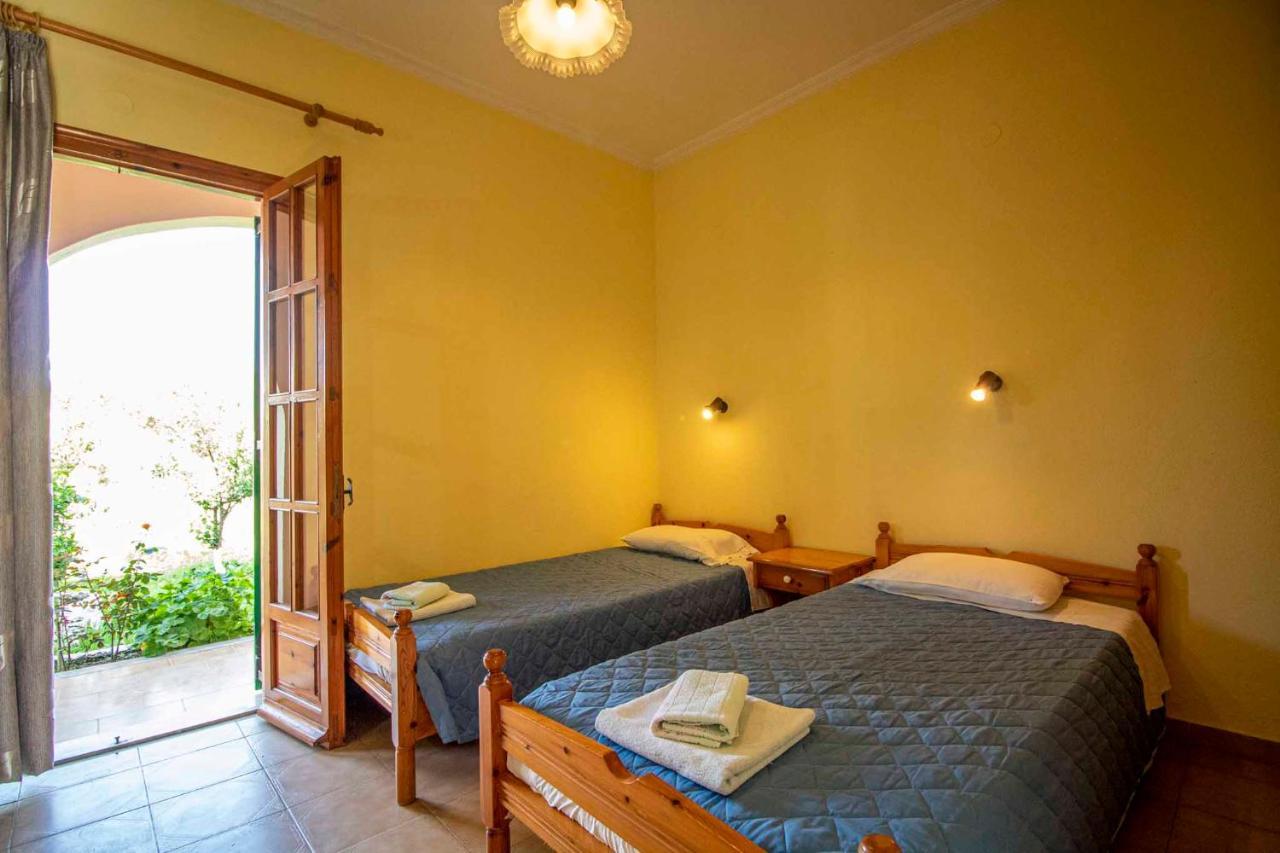 Tzoras‌ ‌Apartments‌ ‌Roda‌ ‌Corfu‌ Litheres Exterior photo
