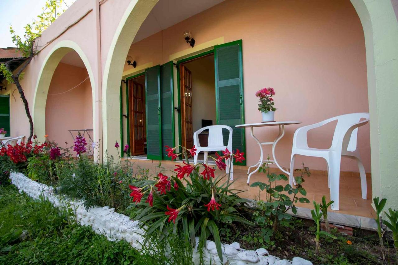 Tzoras‌ ‌Apartments‌ ‌Roda‌ ‌Corfu‌ Litheres Exterior photo